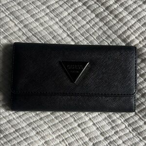 Guess Elegant Black Wallet
